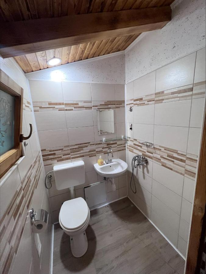 Hotel Domacija Paternoster à Litija Extérieur photo