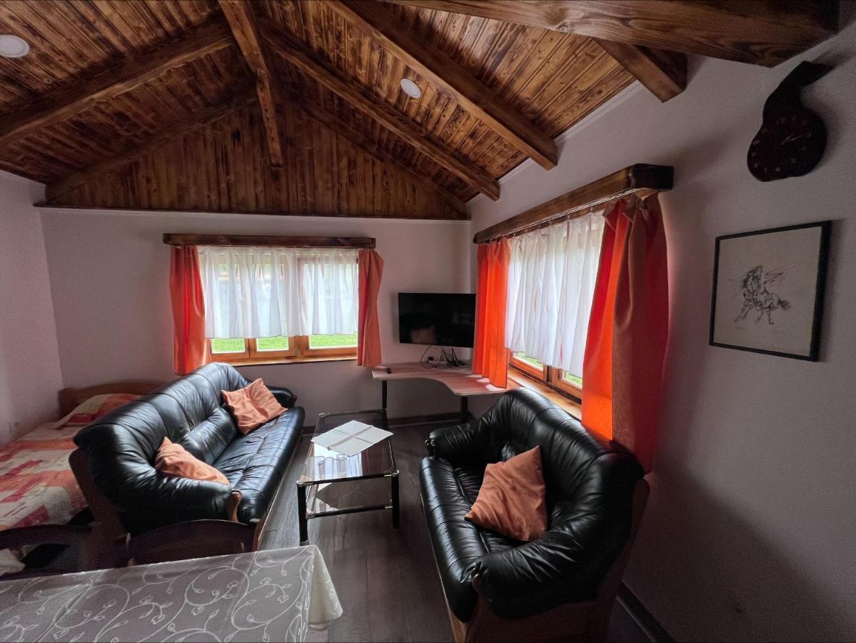 Hotel Domacija Paternoster à Litija Extérieur photo